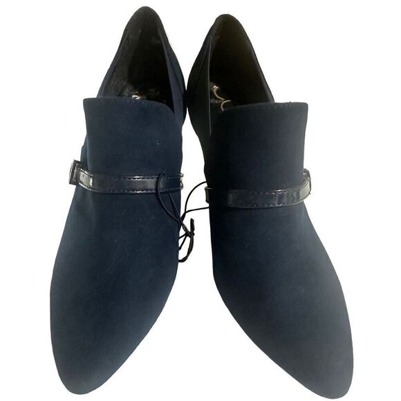 Women's New Calvin Klein Jaclyn Suede Navy Blue Heal Booties With Logo Size 7 - Picture 3 of 7